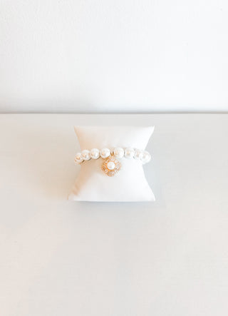 Snow Pearl Bracelet by BuDhaGirl