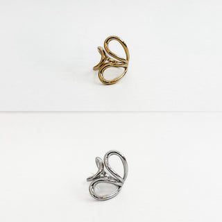 Claire Ring by Chansutt Pearls