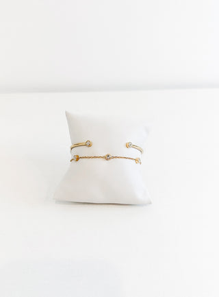 Clair Bracelet by Chansutt Pearls