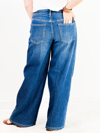 Weekender Relaxed Denim in Walnut Creek by Liverpool