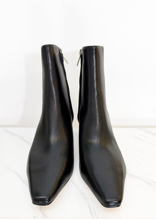 Sleek Society Boot in Black
