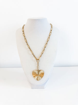 Haven Necklace by Chansutt Pearls