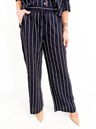 Line & Lovely Pant