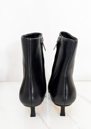 Sleek Society Boot in Black