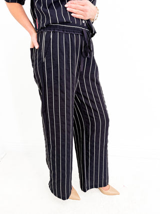 Line & Lovely Pant