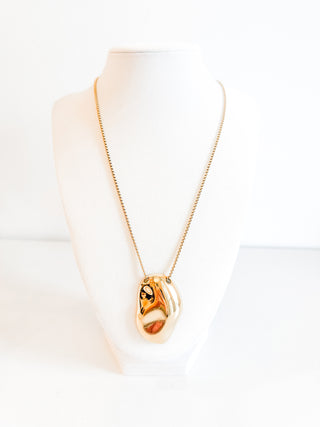 Riley Necklace by Chansutt Pearls