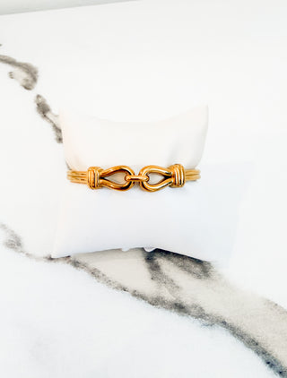 Abby Bracelet by Chansutt Pearls