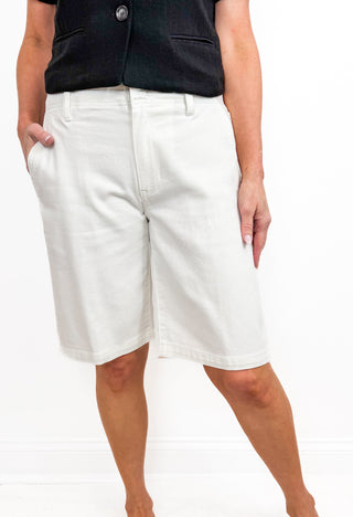 Weekender Relaxed Short in Bright White by Liverpool