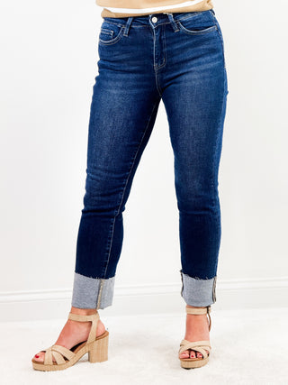 Sleek & Slim Straight by Lovervet