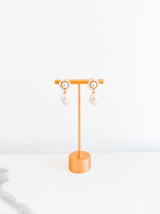 Courtney Pearl Earrings