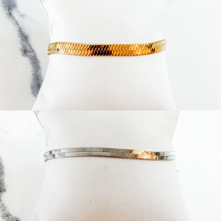 Thick Herringbone Bracelet by Chansutt Pearls
