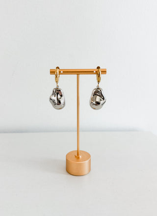 Two Toned Sadie Earrings by Chansutt Pearls